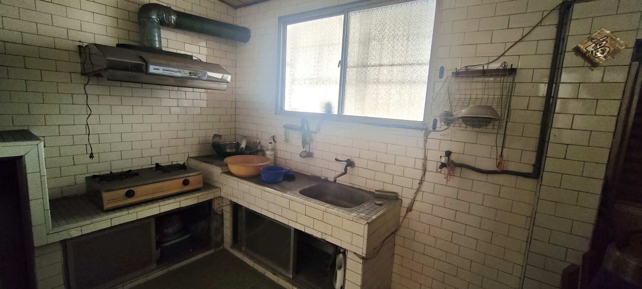LINE_ALBUM_千禧超低價透天498萬_230427_6