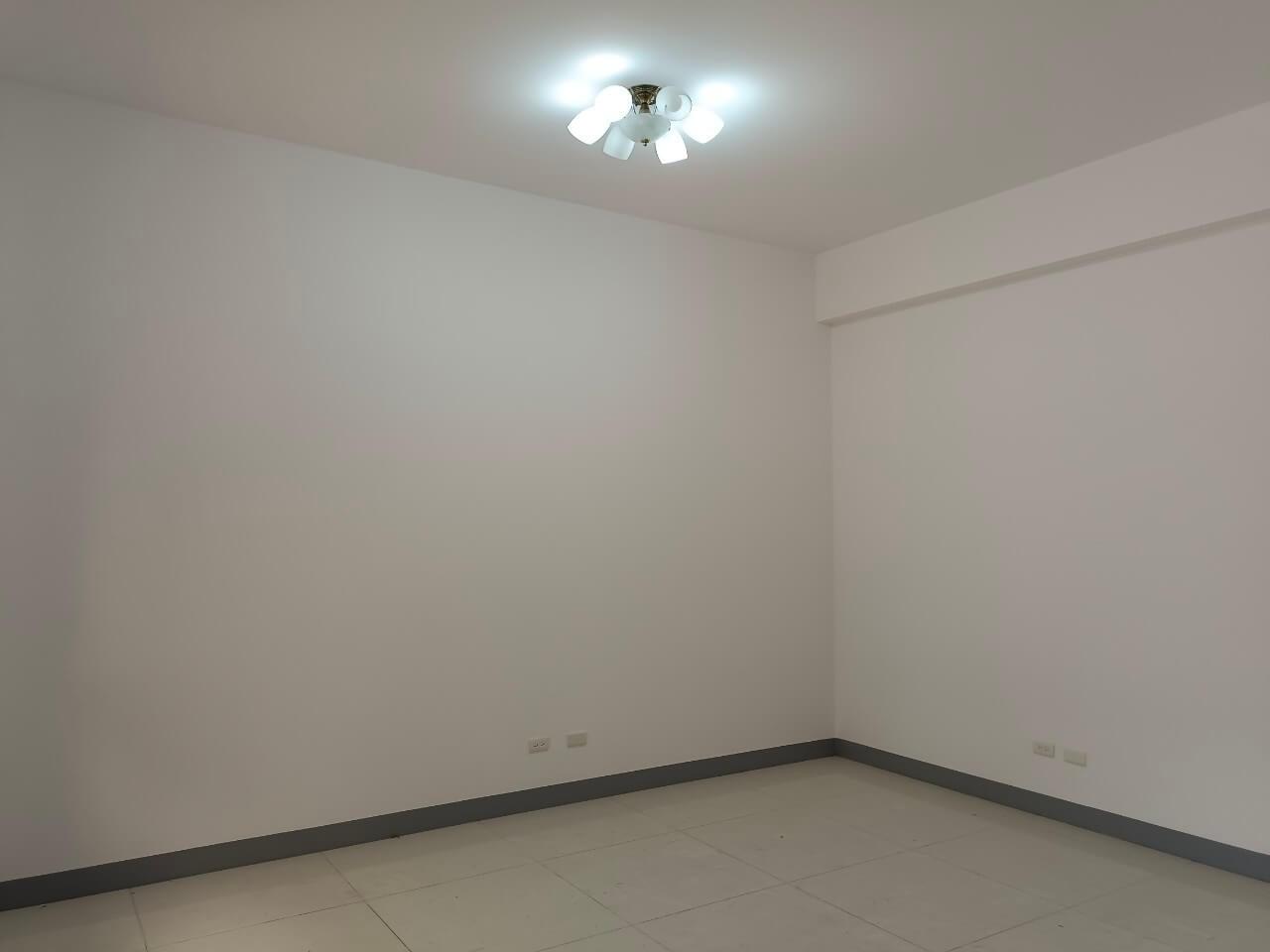 LINE_ALBUM_左岸全新庭院車墅售價2200萬_230425_17