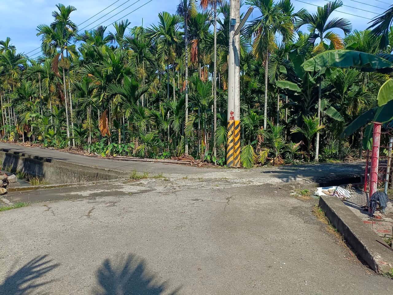 LINE_ALBUM_長治交流道農地售價698萬_230724_0