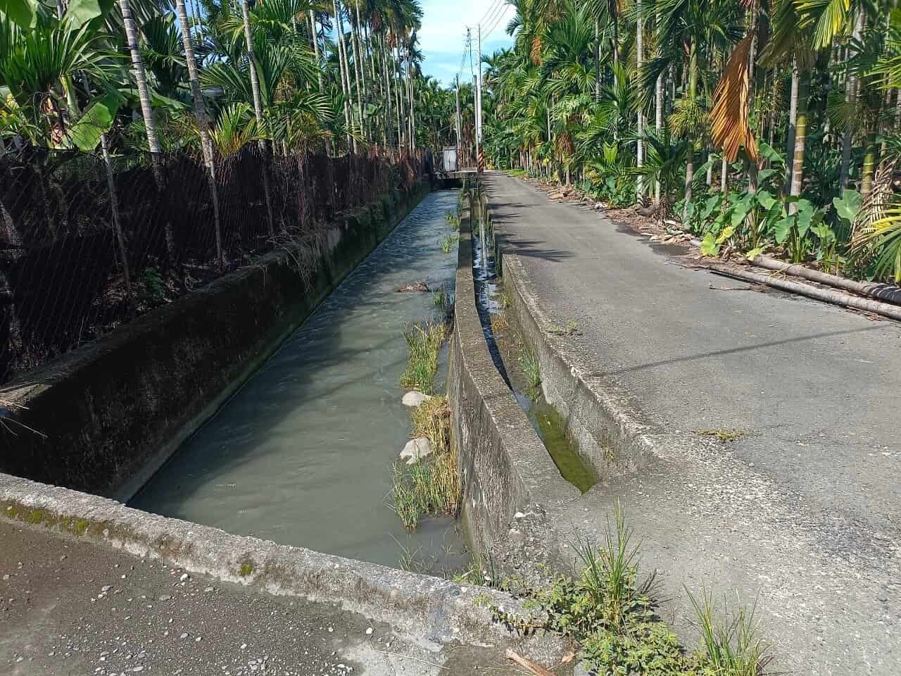 LINE_ALBUM_長治交流道農地售價698萬_230724_6