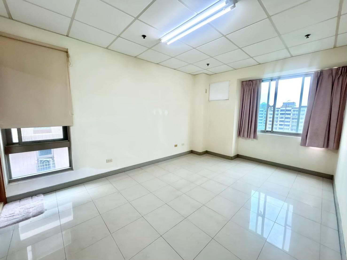 LINE_ALBUM_崇大新城高樓層大三房+平車 788萬_250709_11