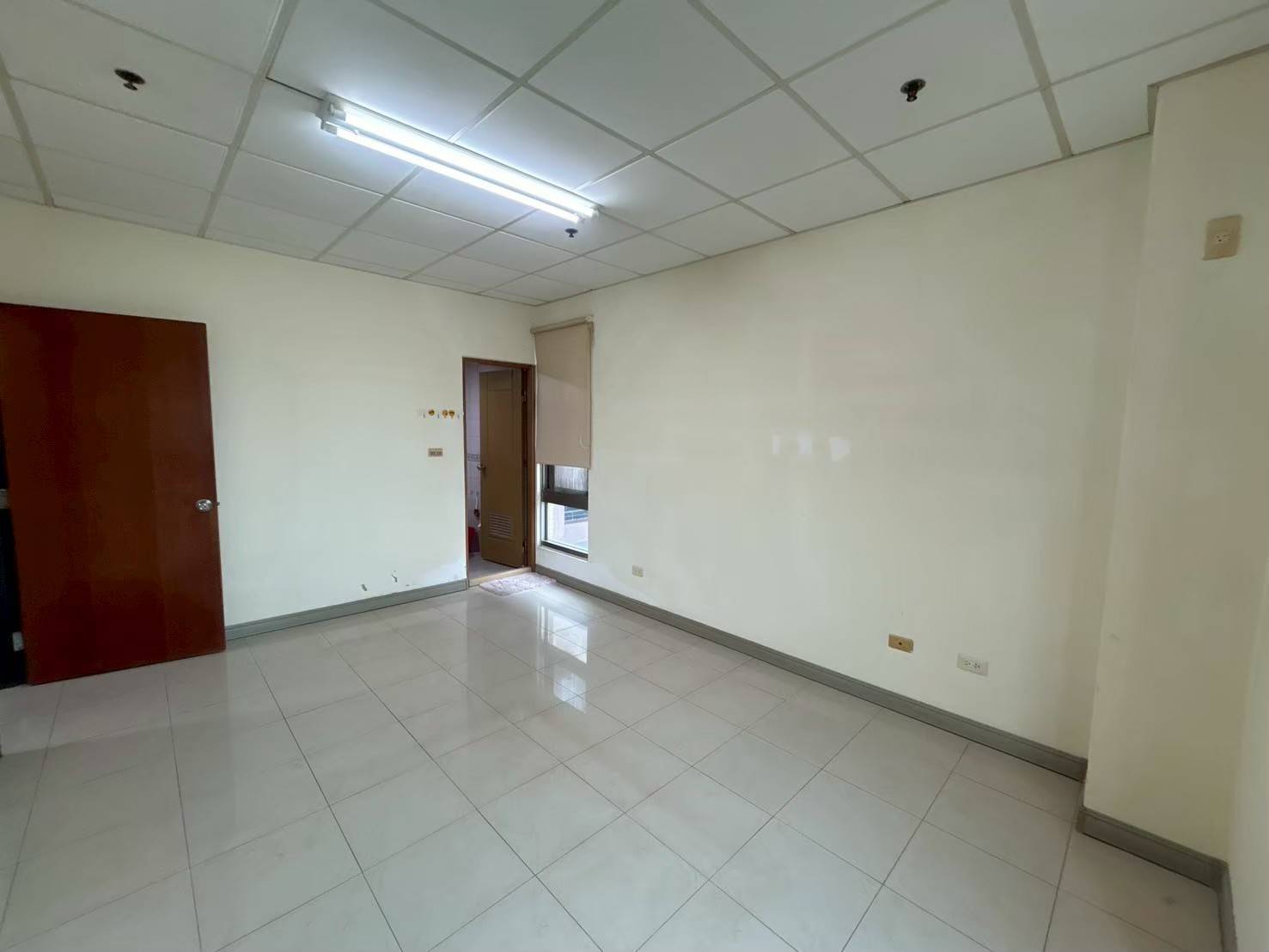 LINE_ALBUM_崇大新城高樓層大三房+平車 788萬_250709_8